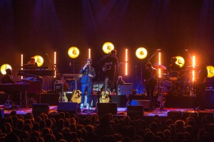 Amos Lee performing at Uptown Theater in Kansas City, Missouri, on March 26, 2019.