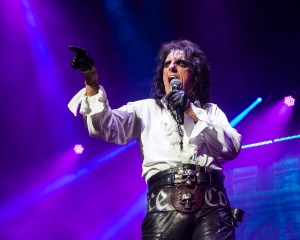 Alice Cooper performing at Starlight Theatre in Kansas City, Missouri on July 26, 2019.
