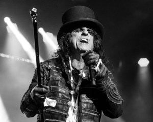 Alice Cooper performing at Starlight Theatre in Kansas City, Missouri on July 26, 2019.