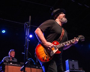 Chandler "Chan" Kinchla, guitarist of Blues Traveller