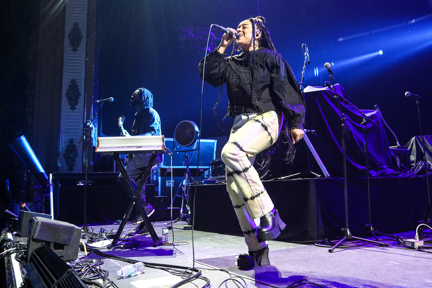 Jasmine Mullen, lead vocalist of The New Respects