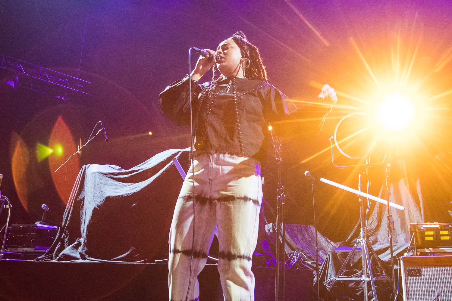 Jasmine Mullen, lead vocalist of The New Respects