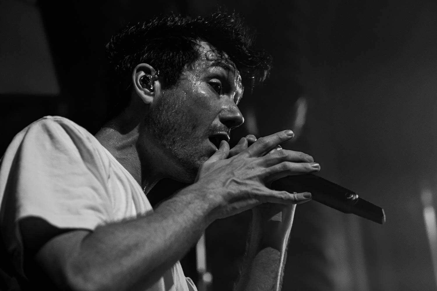 Dan Smith, lead vocalist of Bastille