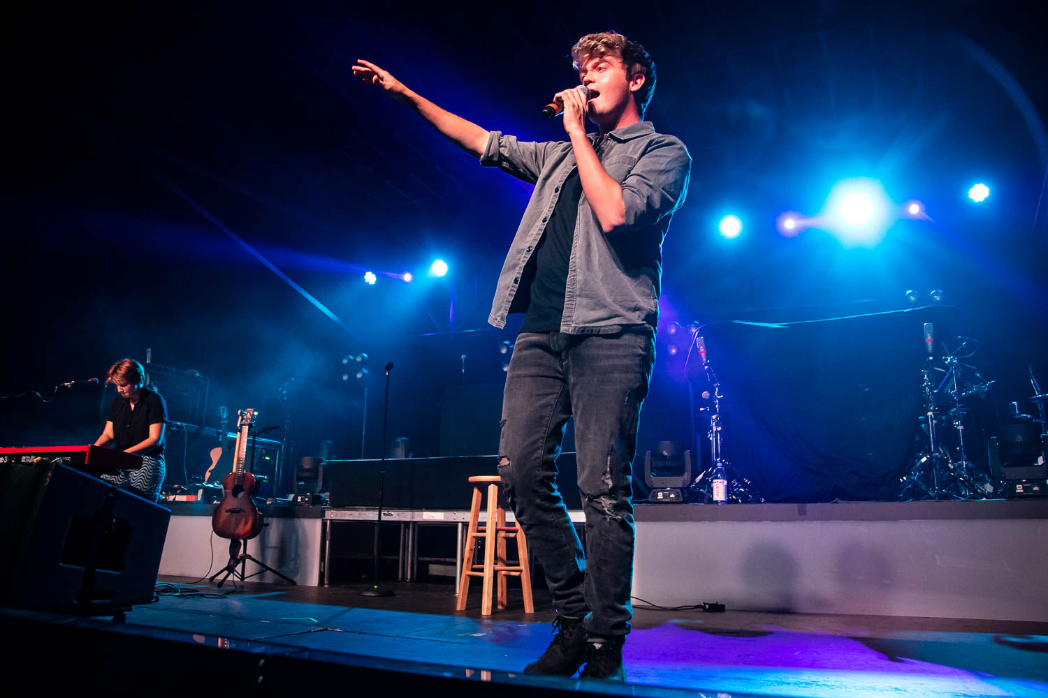 Jamie Miller performing at The Truman in Kansas City, Missouri on May 11, 2022