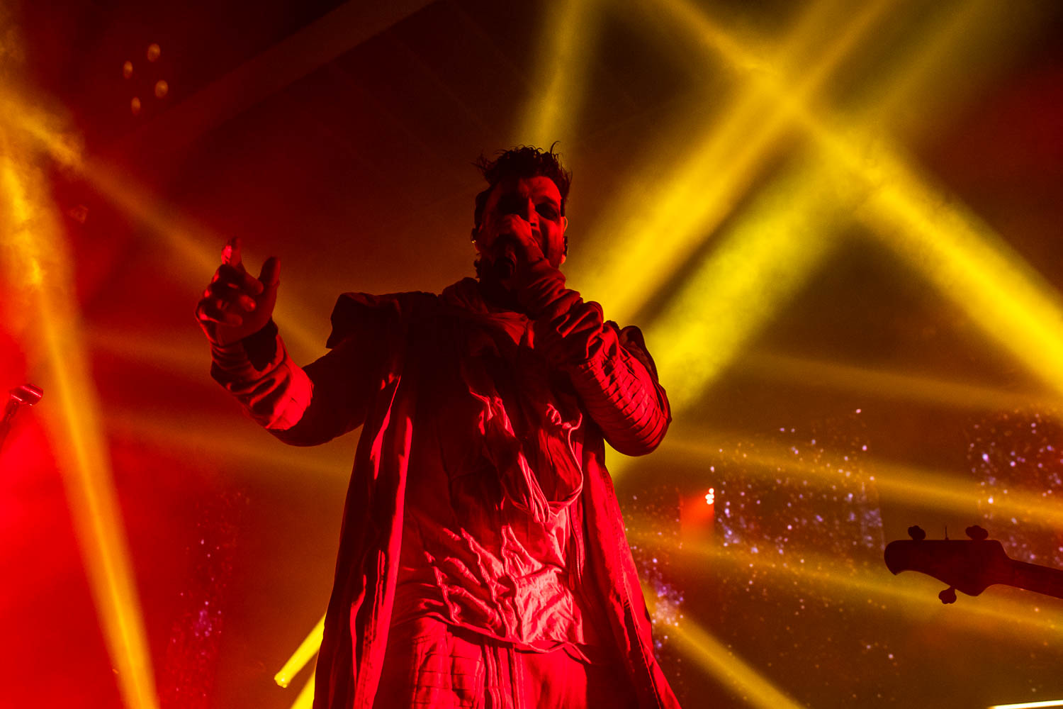 Dustin Bates, lead vocalist of Starset