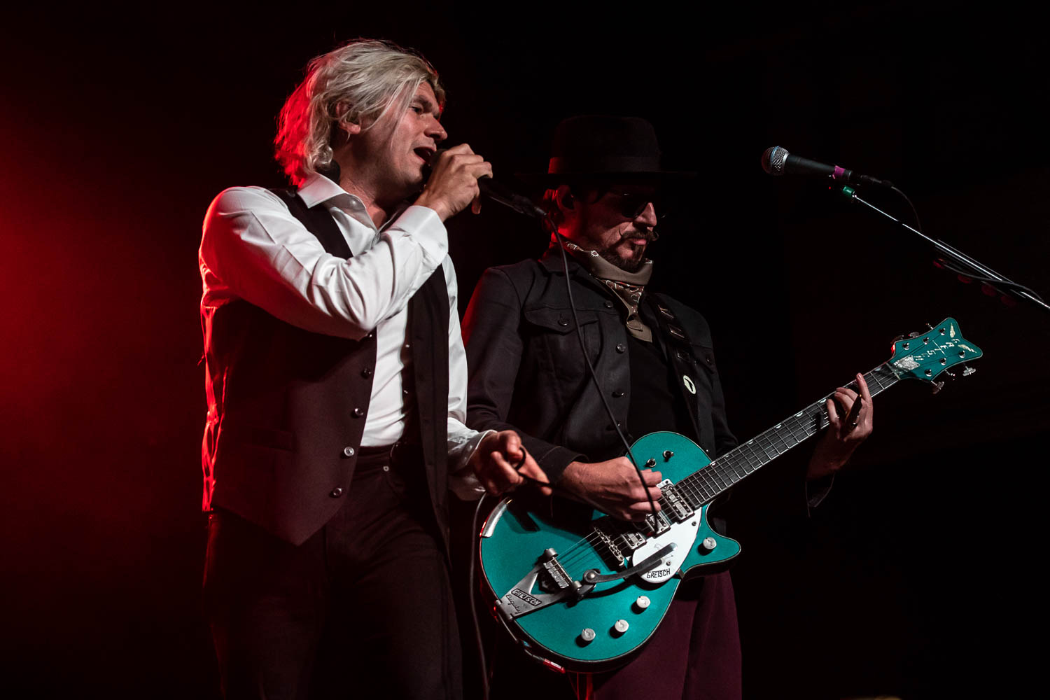 Jay Buchanan and Scott Holiday of Rival Sons