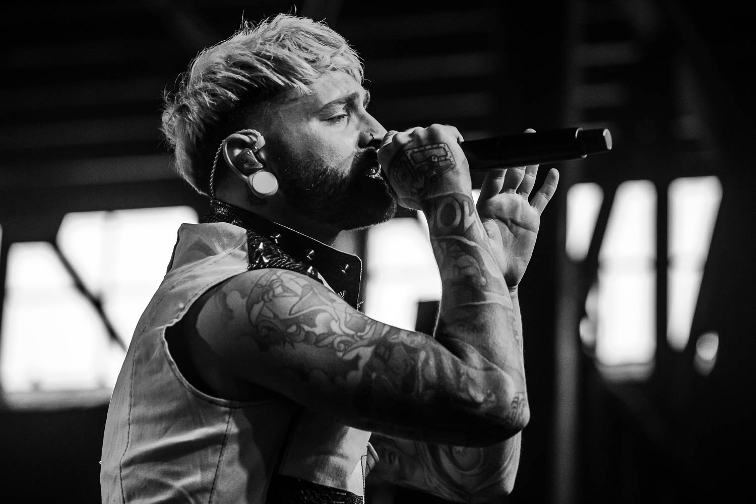 Bryan Kuznitz, lead vocalist of Fame on Fire