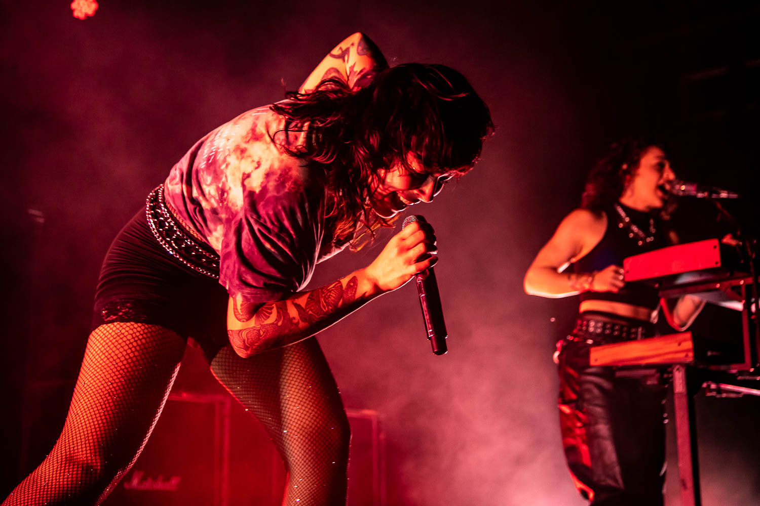 Alexis Krauss and Kate Steinberg of Sleigh Bells