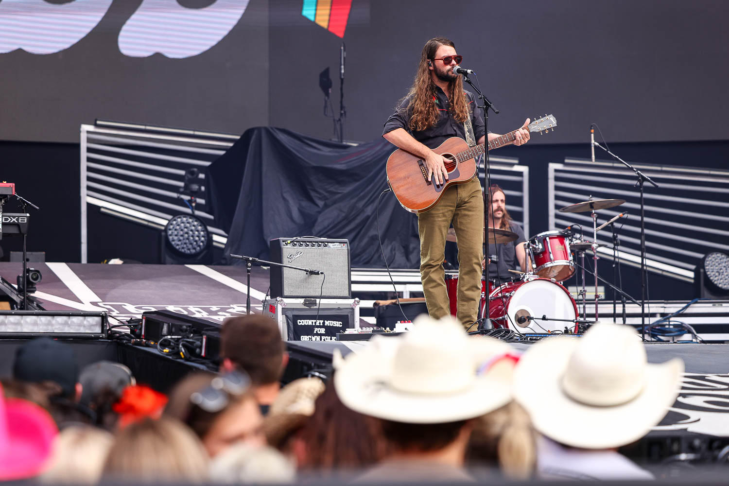 Brent Cobb performing at GEHA Field at Arrowhead Stadium in Kansas City, Missouri on June 10, 2023.