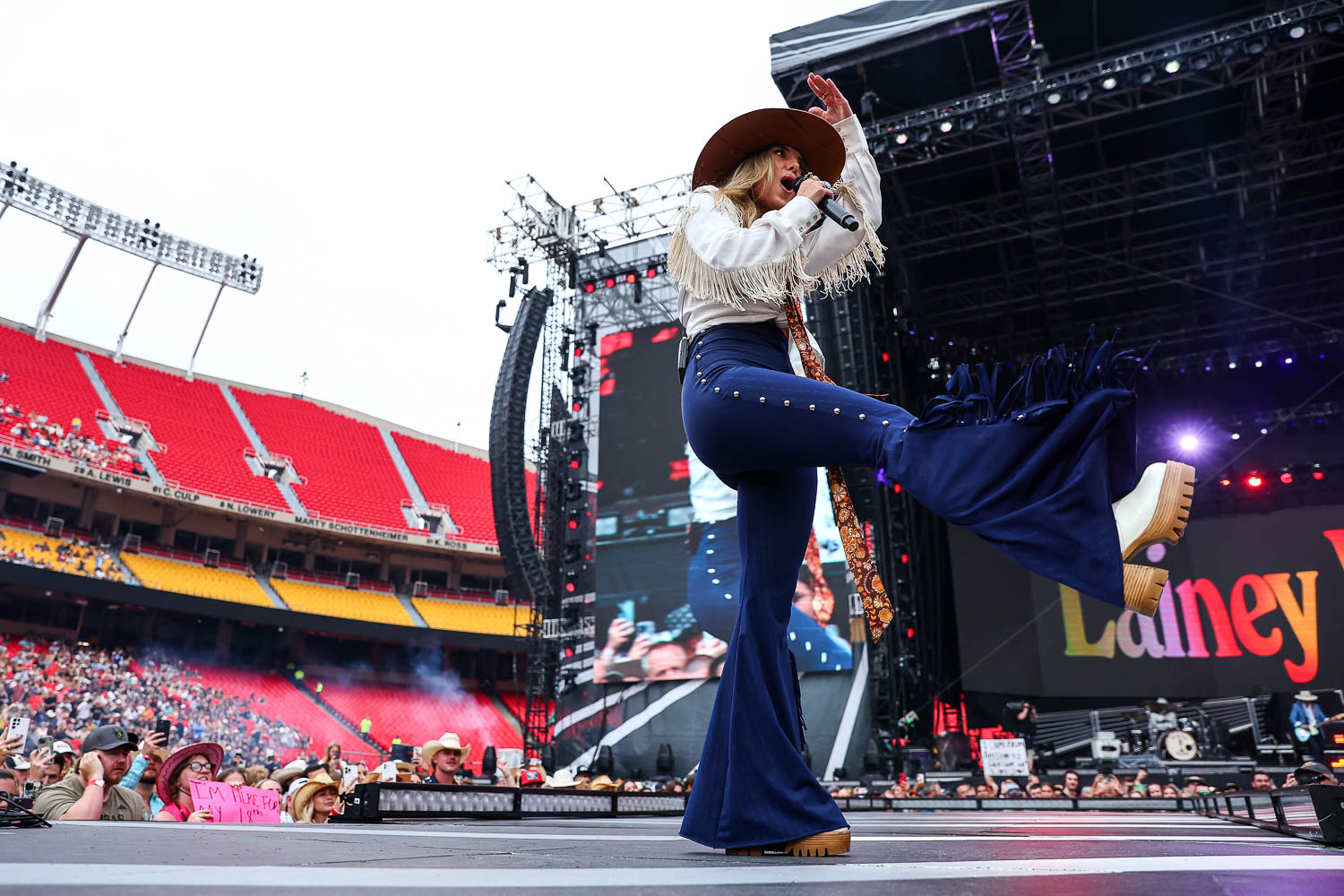 Lainey Wilson performing at GEHA Field at Arrowhead Stadium in Kansas City, Missouri on June 10, 2023.