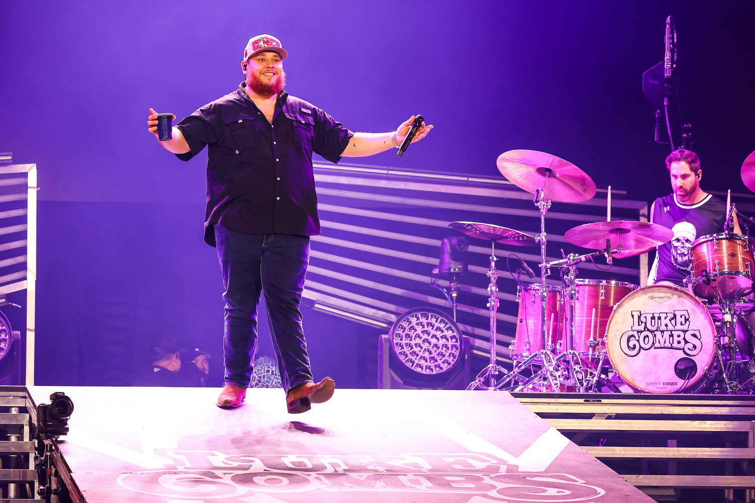 Luke Combs performing at GEHA Field at Arrowhead Stadium on Saturday, June 10, 2023.