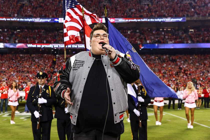 Gospel singer-songwriter Jordan Smith sings the national anthem prior to the week six NFL football game against the Denver Broncos, Thursday, October 12, 2023 in Kansas City.