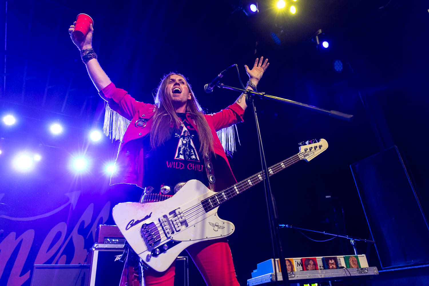 Jon Green, bass guitarist of the Comancheros