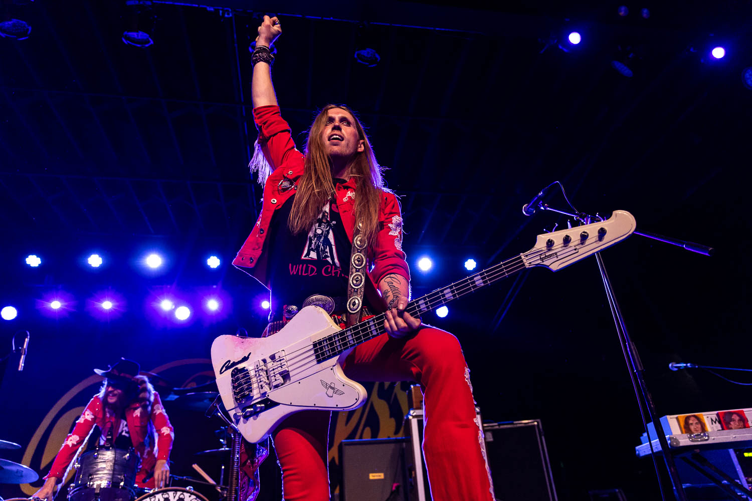 Jon Green, bass guitarist of the Comancheros