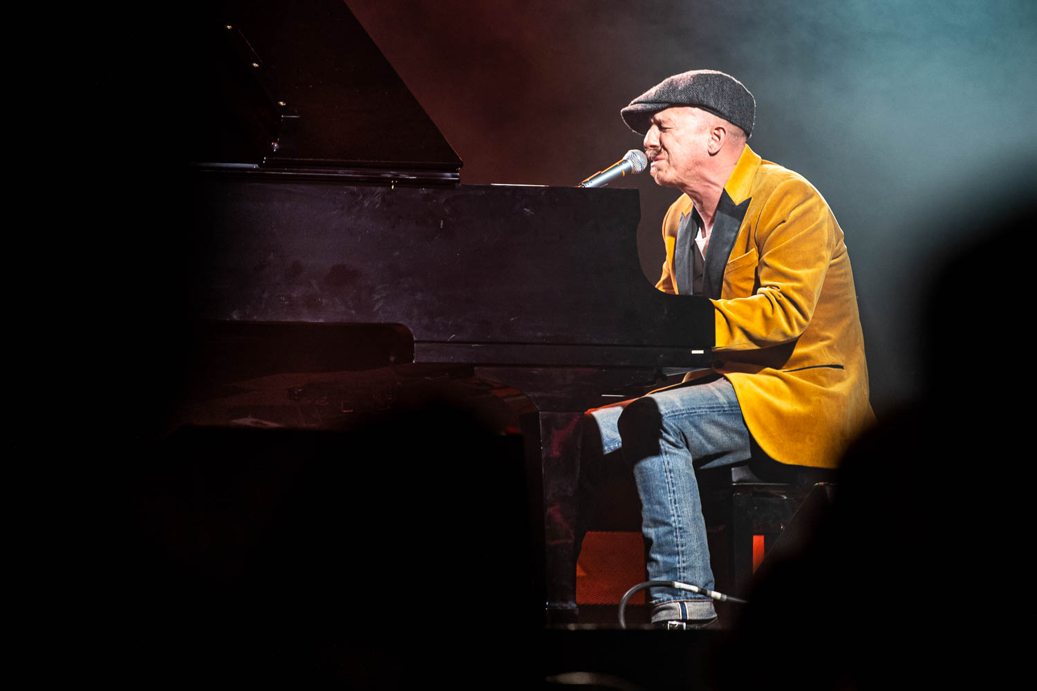 Foy Vance performing at The Truman in Kansas City, Missouri on January 24, 2024.