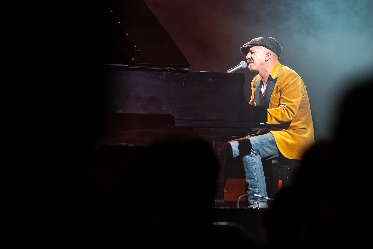 Foy Vance performing at The Truman in Kansas City, Missouri on January 24, 2024.