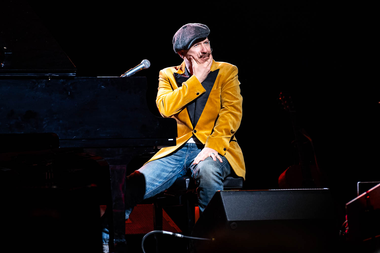 Foy Vance performing at The Truman in Kansas City, Missouri on January 24, 2024.