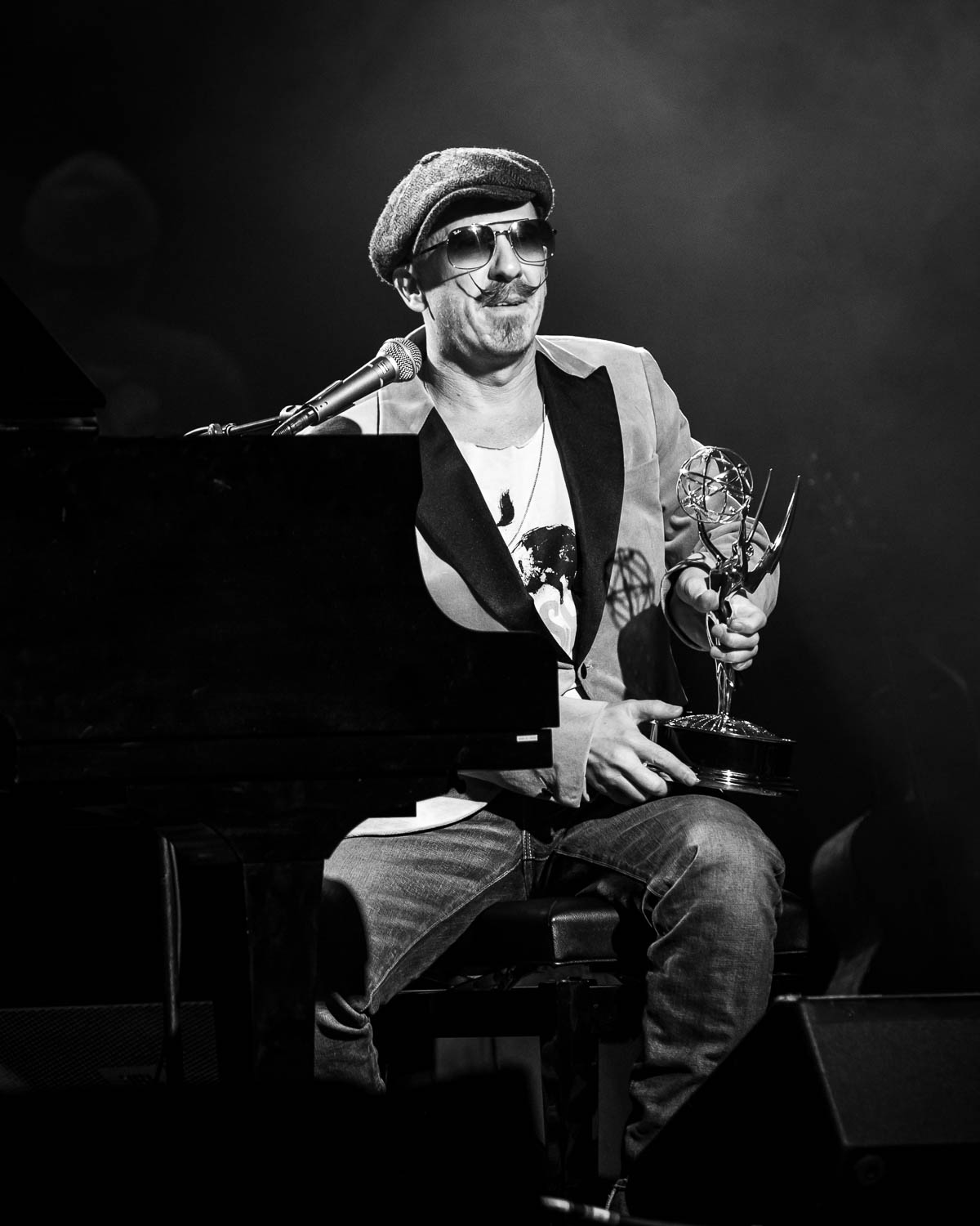 Foy Vance performing at The Truman in Kansas City, Missouri on January 24, 2024.