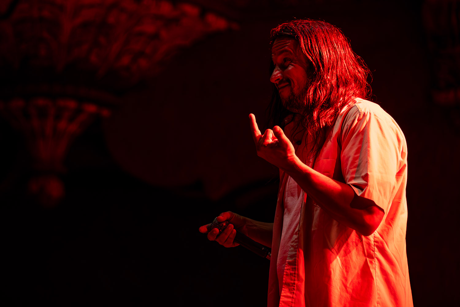 Cove Reber, lead vocalist of Dead American