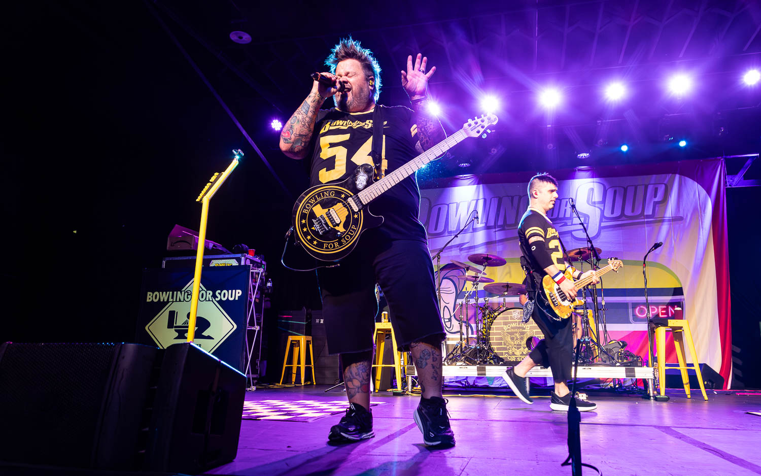 Jaret Reddick, lead vocalist of Bowling For Soup