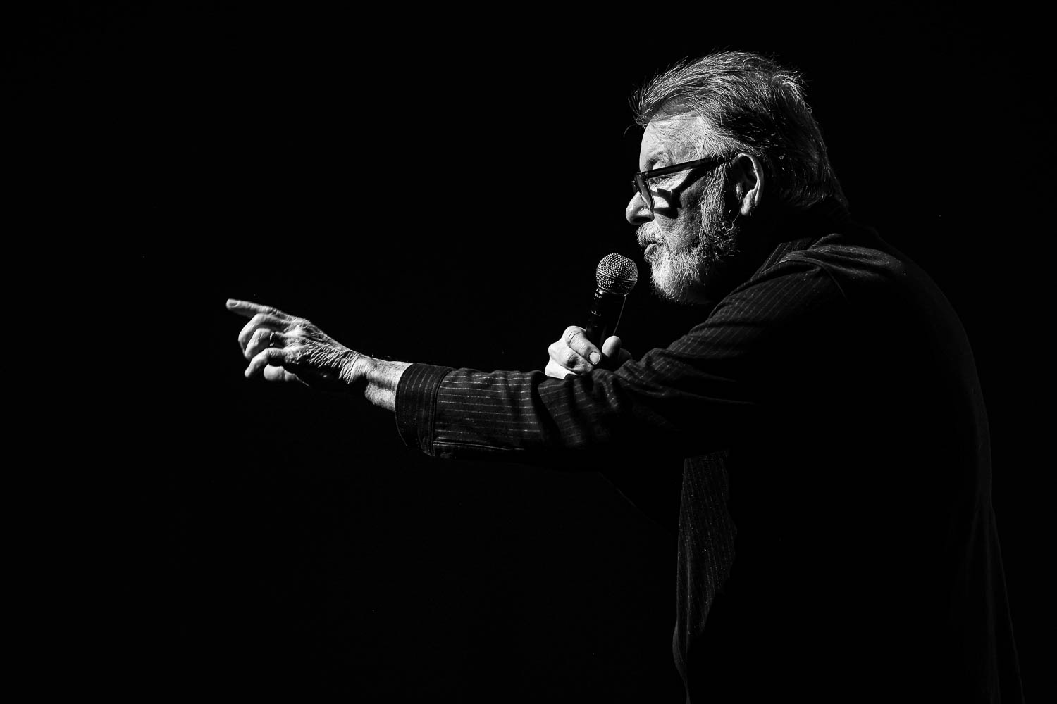 Jonathan Frakes during a panel on Saturday at the 2023 Planet Comicon in Kansas City, Missouri on March 18, 2023.