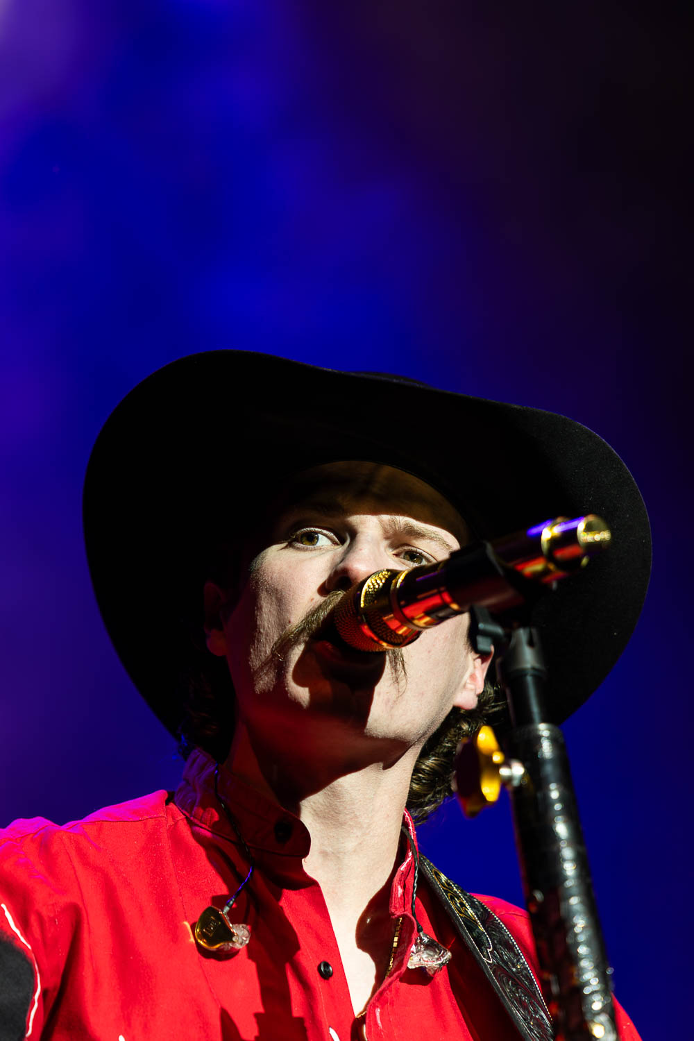 Braxton Keith performing at Uptown Theatre in Kansas City, Missouri on February 12, 2026