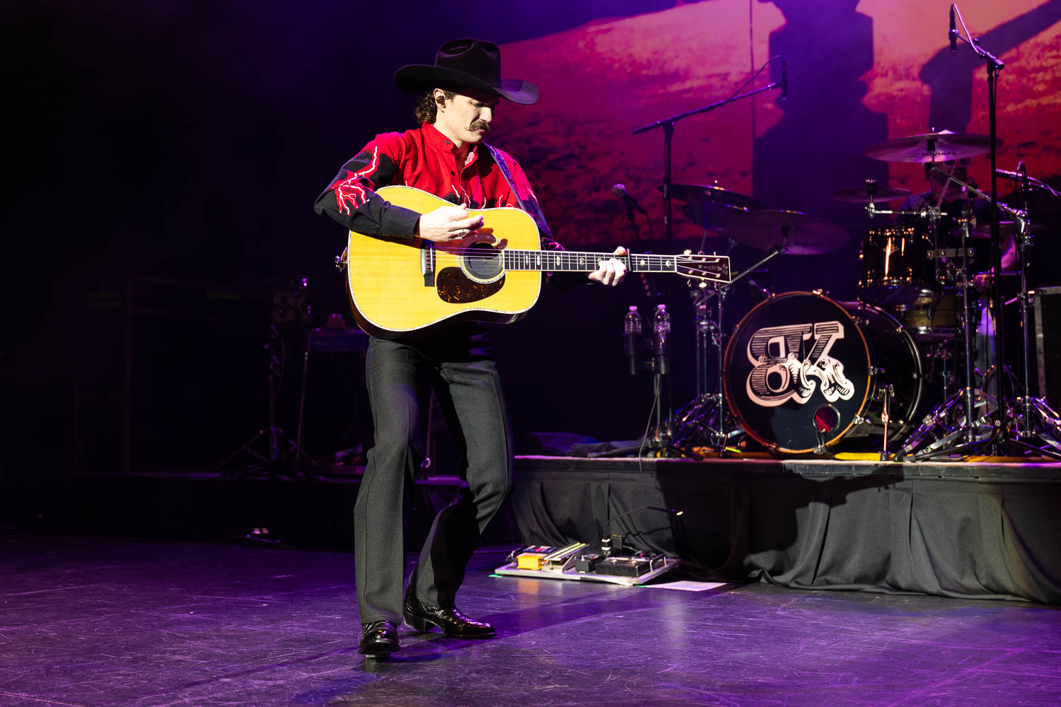 Braxton Keith performing at Uptown Theatre in Kansas City, Missouri on February 12, 2026